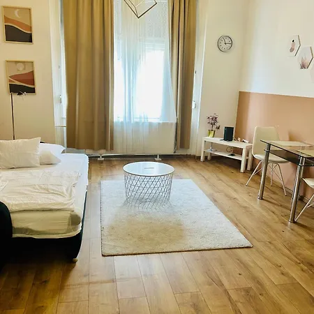 Franci Budapest
